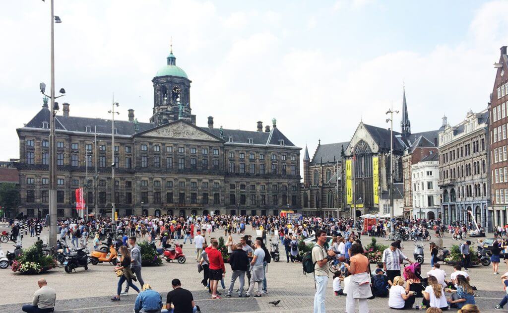 【アムステルダムの始まりの広場】ダム広場の歴史 +DUTCH BLOG